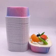 50个纸杯蛋糕模具，可进烤箱微波炉耐高温的蛋糕杯，带盖蛋糕杯，烘焙食品容器，蛋糕杯，防油纸杯，涂层蛋糕杯，圣诞节万圣节派对蛋糕杯