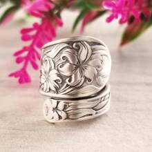 1 pieza Anillo de cuchara vintage con tallado de flor retro en la superficie, adecuado para hombre a juego con atuendos diarios, accesorio para fiestas, San Valentín - Plateado - Ver 4