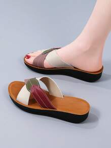 Women's Flat Sandals For Summer, Color Block Leaves Patchwork Fashion Non-Slip Beach Slippers For Outdoors, Breathable Middle-Aged Mothers' Vacation Slides - Beige - View 6