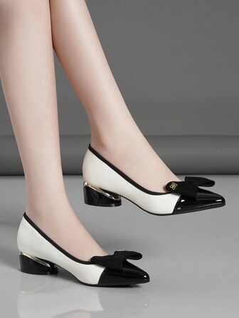 女士时尚尖头粗跟高跟鞋，带蝴蝶结和花朵装饰，白色/黑色/银色