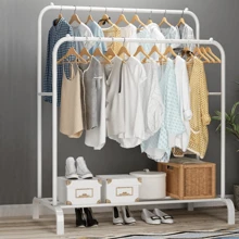 Estante de almacenamiento para ropa, Perchero de doble varilla con estantes, perchero de metal para colgar ropa seca, con organizador de varilla superior, toallero para camisa y estante de almacenamiento inferior para cajas, zapatos, botas - Ver 9