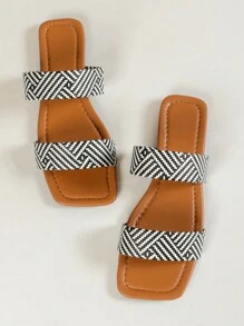Women's Plus Size Patent Leather Square Toe Flat Sandals For Summer, Sexy And Comfortable