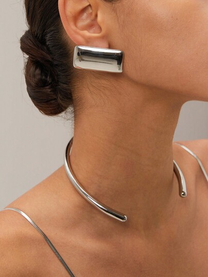 Uworld 1 bucată, placat cu aur de 18K, design minimalist la modă, din oțel inoxidabil cu ciocan, cercei/colier cu suprafață netedă, potriviti pentru femei, pentru a fi purtat zilnic și ca cadou pentru femei