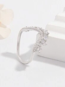 Vaerine 1 stuk Glanzend , Elegant , Nobel , En Stijlvol Sterling zilver Twee lagen Ring Met Cubic Zirkonia & Pijl Gevormd Ontwerp , Geweldig Geschenk Voor Vrouwen Hanger tonen A Date Bruiloft Verloving Bruidssieraden