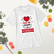 Playera San Valentín. Set de dos Playeras "Eres mi persona Favorita". Dia del amor y la amistad. Para regalar. Pareja.  Amiga. Amigos. Novio. Novia. - Blanco - Ver 3