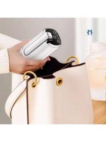 Bomba Elétrica Dispenser De Galão Universal Com Carregamento USB Para Galão Garrafão De Água - Preto - Visão 6