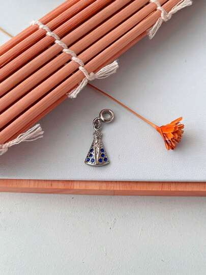 Delicarium Berloque Resinado Nossa Senhora Aparecida com Strass Azul