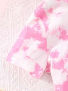 Tween Girl Tie-Dye Round Neck Short Sleeve Top And Shorts Set