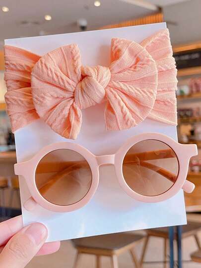 2件套新款可爱纯色蝴蝶结发箍和圆形时尚眼镜配饰套装，适合男宝宝和女宝宝，仅含卡片展示，不含运费。