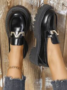 2024新品,厚底英倫風黑色皮革懶人鞋 - 黑色 - 查看 2