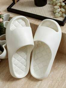 1 đôi dép đi trong nhà tắm đế bằng cho nữ, dép đi trong nhà/văn phòng chống trượt, đế EVA mềm thời trang, thoải mái và nhẹ - trắng - Xem 2