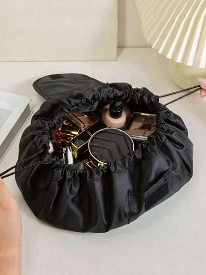 1 st. sminkväska, necessär, dragskoväska för resor, bärbar förvaringspåse, dra i spännet slumpmässigt, smink, resor, toalettartiklar, viktiga presenter, förvaring, dragkedja, tillbehör, nagelväska, rumsinredning, väskor, sminkväska, resor, sminkväska, researtiklar, arrangör, förvaring, researtiklar, sminkorganisatör, sminkväskor, necessär, skrivbordsorganisatör, sminkväskor, sminkväska, resor, sminkpåse, väska, sminkpåse, researtiklar, sminkväskor, reseviktigt, liten sminkväska, sminkpåse, sminkväska, reseviktigt, stor kapacitet, stor sminkväska, julklappar, påse, resor, presenter till kvinnor, reseviktigt, påse, kuvertväska / liten handväska, sminkorganisatör, sminkorganisatör, påse, borsthållare, minipåse, påse med stor kapacitet, presenter till kvinnor, julklappar, presentidéer för kvinnor