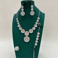 Set de joyas de 4 piezas con diseño triangular en color oro rosa con circonita, incluyendo collar, pulsera, aretes y anillo, adecuado para Oriente Medio, Arabia Saudita. Regalo de lujo para novia, fiesta, accesorio de vestido de boda