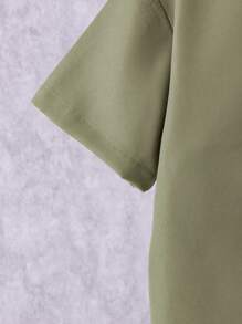 青少年男孩字母印花釦扣襯衫和貨物褲套裝，適用於春/夏