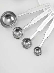 1入不銹鋼量杯和4個匙羹組,附公制和美制衡量單位,適用於乾、濕配料、咖啡、奶粉、烘焙和調味品 - 銀色 - 查看 1