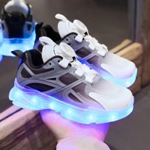 Usb充電led發光鞋,帶彩色發光效果,夜間發光,網眼材質。適合不同年齡段的兒童,包括小學和初中學生。非常適合跑步和休閒運動活動。 - 黑與白 - 查看 9