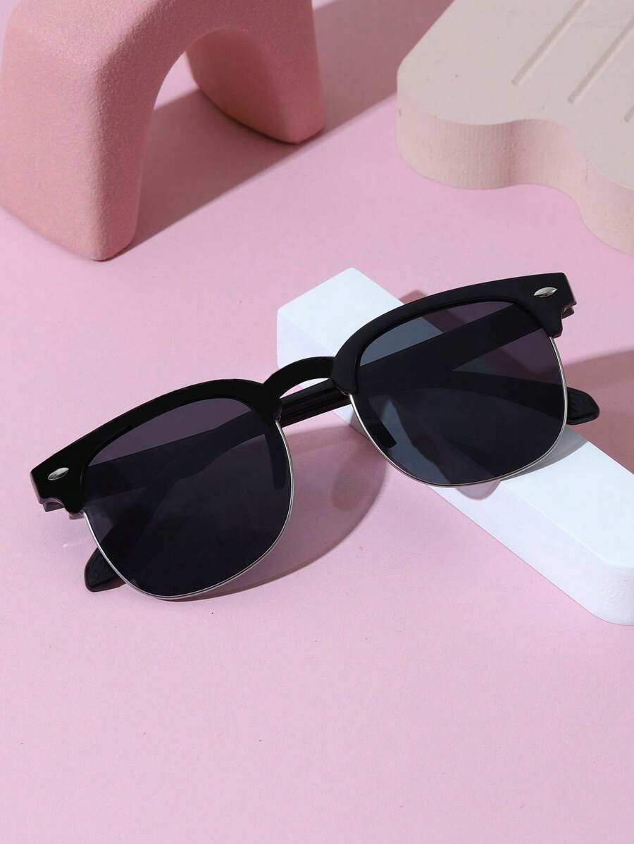 1 件儿童铆钉时尚眼镜，设计简约时尚，适合男孩和女孩，非常适合派对、日常佩戴和户外旅行，防风防沙