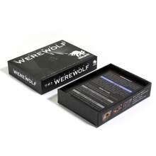 《終極狼人豪華版》卡牌遊戲,含14個角色牌和34個獨特角色,為狼人派對遊戲注入新鮮感和刺激感 - 黑與白 - 查看 3
