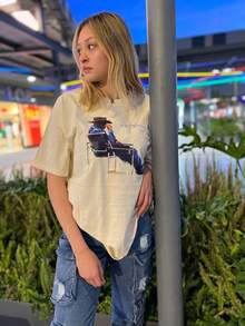 Oversized T-Shirt With Fashion Print BadBu Nobody Knows Sitting Cowboy - Champagne - View 8