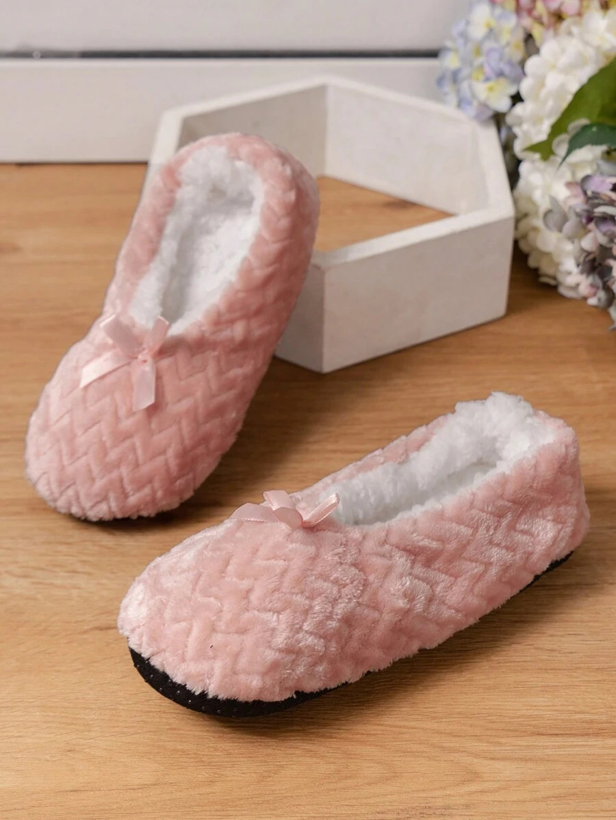 Women's Plush Slippers (Random Pattern) Soft House Slippers, Anti-Slip Indoor Quiet Sole Cute Cartoon Warm Couple Slippers, Washable - Pink - View 1
