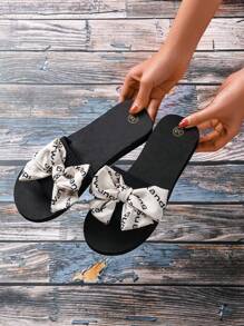 Fashionable Women's Bowtie Design Height Increasing Slippers For Indoor And Outdoor Use