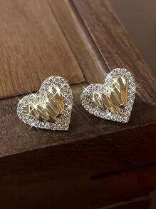 Fashionable Heart Shaped Stud Earrings With Folds And Full Of Rhinestones, Suitable For Festive Parties, Weddings, And Valentine's Day Exclusive Gift Valentines,Mom,Mother,Mother's Day,Gift