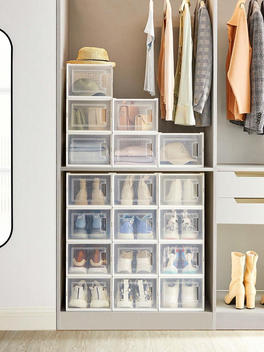 SONGMICS Cajas de Zapatos Plástico, Juego de 8/12/18 Organizadores de Almacenamiento, Caja Zapatero Plástico Plegable y Apilable para Zapatillas hasta talla 46, Transparente y Blanco, Vuelta al Cole