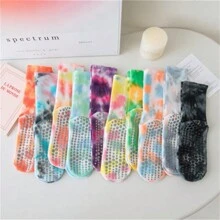 Calcetines deportivos antideslizantes para mujer para deportes al aire libre, calcetines de silicona antideslizantes de longitud media para pilates, calcetines de yoga tie-dye, calcetines transpirables para correr para el hogar, el gimnasio y el yoga