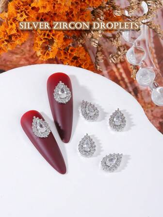 5入組銀色奢華皇冠水滴形指甲鑲嵌水晶，銅鑲嵌和鑽石裝飾的歐美風格水晶指甲，閃爍的鑽石，Y2k風格簡單多變的金屬質感DIY指甲藝術裝飾，水晶假指甲裝飾配件指甲魅力用品指甲寶石