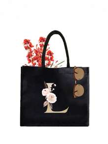 1個黑色手提袋上印有金色文字,簡單大方,情人節禮物,個性化女性伴娘婚禮禮品袋,化妝包,旅行簡易收納袋,大容量旅行化妝包：非常適合戶外美容！適合婚禮,生日,海灘和假期,是女人,母親,老師,朋友和伴娘的絕佳禮物。大袋適合學生、返校和教師。它是一個可攜式的休閒收納手提袋,多功能購物袋,全新設計,大容量,是理想的購物選擇。手提袋、午餐袋,適合男女、情侶、日常使用、約會、生日、假期和返校。夏季,假期,海灘,旅行,通勤,商務,學生,野餐,露營,超市,日常收納。 - 黑色 - 查看 27