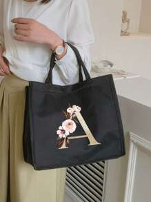 1個黑色手提袋上印有金色文字,簡單大方,情人節禮物,個性化女性伴娘婚禮禮品袋,化妝包,旅行簡易收納袋,大容量旅行化妝包：非常適合戶外美容！適合婚禮,生日,海灘和假期,是女人,母親,老師,朋友和伴娘的絕佳禮物。大袋適合學生、返校和教師。它是一個可攜式的休閒收納手提袋,多功能購物袋,全新設計,大容量,是理想的購物選擇。手提袋、午餐袋,適合男女、情侶、日常使用、約會、生日、假期和返校。夏季,假期,海灘,旅行,通勤,商務,學生,野餐,露營,超市,日常收納。 - 黑色 - 查看 4