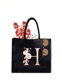 1個黑色手提袋上印有金色文字,簡單大方,情人節禮物,個性化女性伴娘婚禮禮品袋,化妝包,旅行簡易收納袋,大容量旅行化妝包：非常適合戶外美容！適合婚禮,生日,海灘和假期,是女人,母親,老師,朋友和伴娘的絕佳禮物。大袋適合學生、返校和教師。它是一個可攜式的休閒收納手提袋,多功能購物袋,全新設計,大容量,是理想的購物選擇。手提袋、午餐袋,適合男女、情侶、日常使用、約會、生日、假期和返校。夏季,假期,海灘,旅行,通勤,商務,學生,野餐,露營,超市,日常收納。 - 黑色 - 查看 18