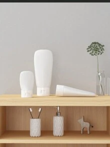 1 件/2 件便携式旅行分配瓶，带挤压功能，30ml/60ml/100ml 塑料容器，适用于香水、乳液、洗面奶、沐浴露、洗发水、客厅家居卧室浴室家居装饰、旅行用品、婚礼、派对、生日、送给男士、妈妈、爸爸、朋友的礼物、新年、配饰、趣味礼物