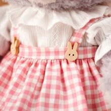 1套新款粉色方格木質扣子連身裙娃娃服飾更換套件 - 包括1個蝴蝶結 + 1個上衣 + 1條裙子,適用於填充動物/可愛娃娃/服裝 - 木扣衣裙 - 查看 3