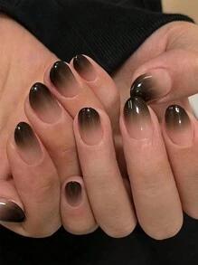 Halloween Nail,European And American Style 24 Pieces Of Nude Short Oval Press-On Nails, Nude Gradient Black Smudge Japanese Style False Nails, With Nail Art Tools 1 Rubbing Strip 1 Piece Of Jelly Glue