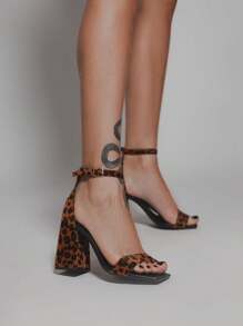 Women Heeled Sandals - 黑色 - 查看 1