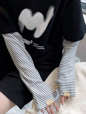 1 对条纹冰丝臂套，男女通用防紫外线防晒凉爽袖套，适合户外运动，可爱超大设计