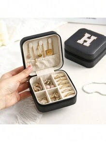 1PC Towel Embroidered Letter Sticker Jewelry Box, The Best Gift For Girlfriends, Earring Necklace Ring Storage Box, Display Desk Drawer, Bracelet Ear Tail Jewelry Bracket, PVC Leather Waterproof Jewelry Box Storage Device, Multi Grid Jewelry Accessories, Female Initials A To Y Birthday Gifts, For Mothers, Female Gifts (Zipper Random) Makeup Bag Makeup Bags Makeup Organizer Make Up Organizer Makeup Storage Make Up Bag