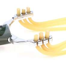 1個具有迷彩手柄和隨機彈性帶的專業彈弓,戶外狩獵和射擊練習工具（彈弓的顏色隨機分配） - 迷彩 - 查看 3