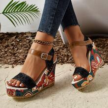 女裝大碼印花開放式魚嘴涼鞋,搭配楔形高跟、厚底和閃亮裝飾（2024年新款） - 黑色 - 查看 2