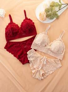 Conjunto de lencería de 3 colores con diseño de encaje y malla, sujetador push-up y bragas transpirables con copas delgadas para mujer