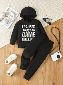 2 件套年轻男孩字母印花长袖连帽衫和慢跑裤套装，适合春秋季节 - 黑色 - 查看 1