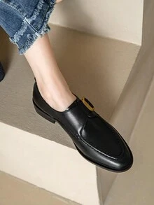 Women's Leather Chunky Heel Loafers, British Style Small Leather Shoes, Vintage Slip-On Round Toe Design Sense - Black - View 5