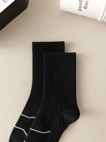 5 Pairs Women's Black Athletic Sports Socks, Massage Bottom Design, Breathable For Running, Basketball, Quick Drying, Odor Resistant, Summer Thin Crew Socks