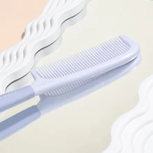 1款可愛的卡通圖案女士櫥櫃,家用便攜式直髮梳 - 淺灰紫 - 查看 2