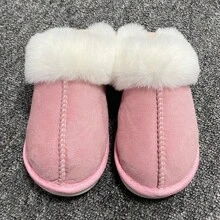 時尚、保暖、美觀的麂皮材質毛絨拖鞋