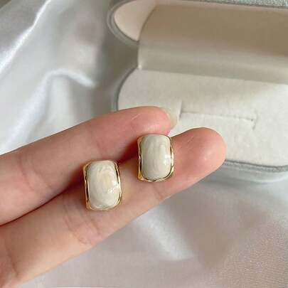 topshiny 一对几何水钻方形耳钉，独特设计，简约优雅，女士珠宝耳环