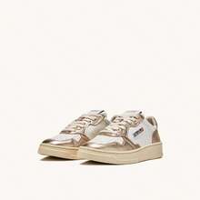 Autry Medalist Low Leather Top Sneaker In Platinum - platinum - View 1