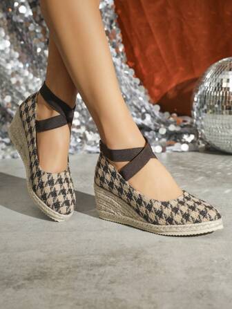 New Arrival Women's Round Toe Elastic Band Espadrille Wedge Sandals With Platform Bottom And Wedge Heel