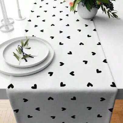 Caminho de Mesa Trilho Retangular Estampado 1,40 x 0,45 4 ou 6 Lugares Cozinha Sala Jantar Decoração - Coração Preto